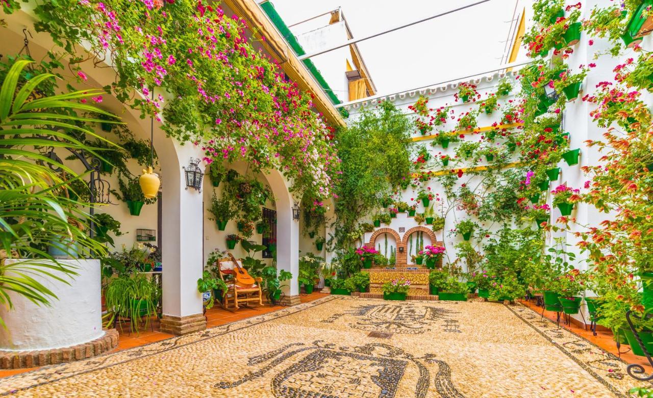 P Los Encantos De Almavir Cordoba Exterior photo