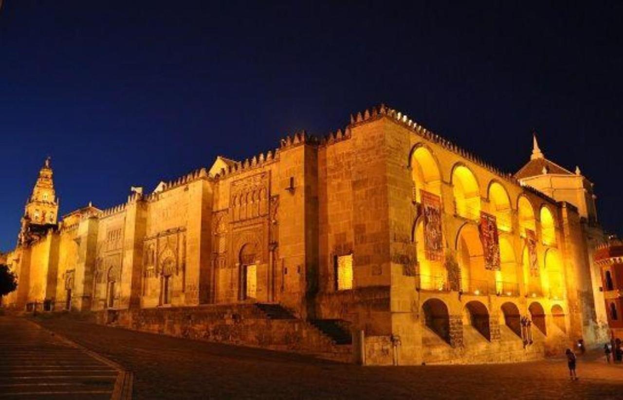 P Los Encantos De Almavir Cordoba Exterior photo